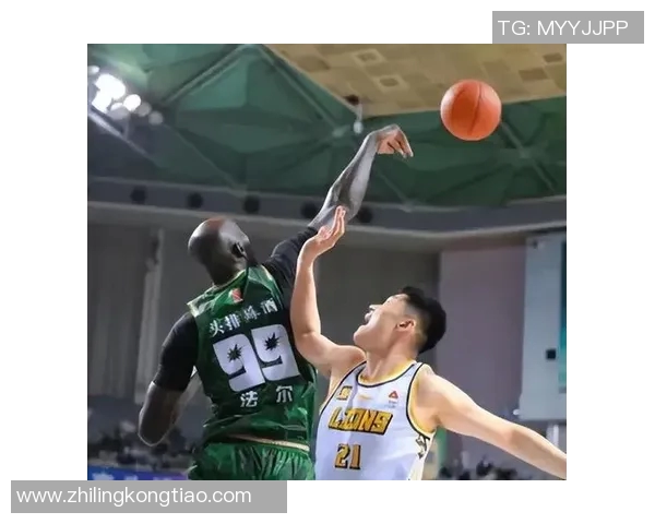 CBA激战四川队迎战青岛队双方全力争胜精彩对决引人期待